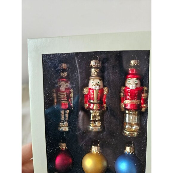 Living quarters nutcracker glass ornament set ball vintage Xmas tree - Picture 6 of 6